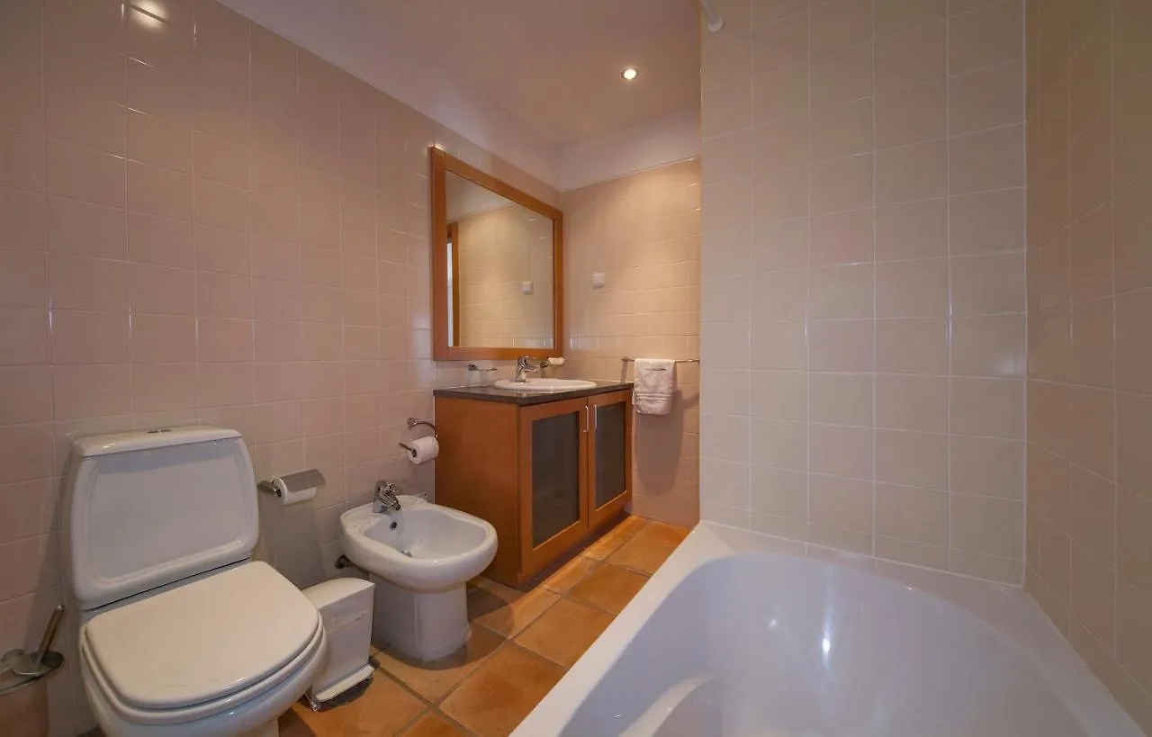 B46 - Marinapark Apartment With Seaview Lagos
